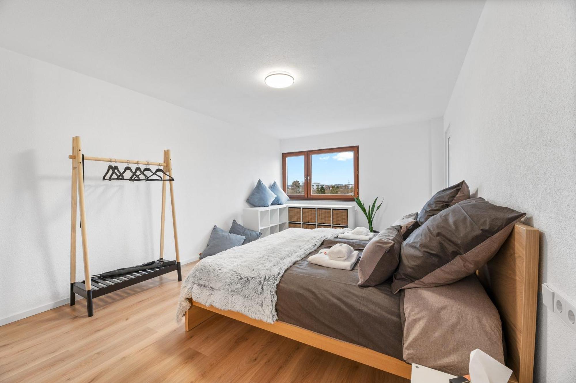 Neu: Stylische Suite Mit Ausblick شيندلفينجن المظهر الخارجي الصورة